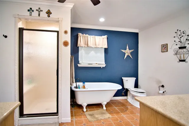 $2,402,720 | 2010 County Road 228, Florence, TX 76527