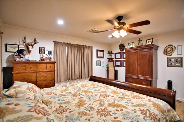 $2,402,720 | 2010 County Road 228, Florence, TX 76527