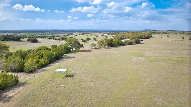 $2,402,720 | 2010 County Road 228, Florence, TX 76527