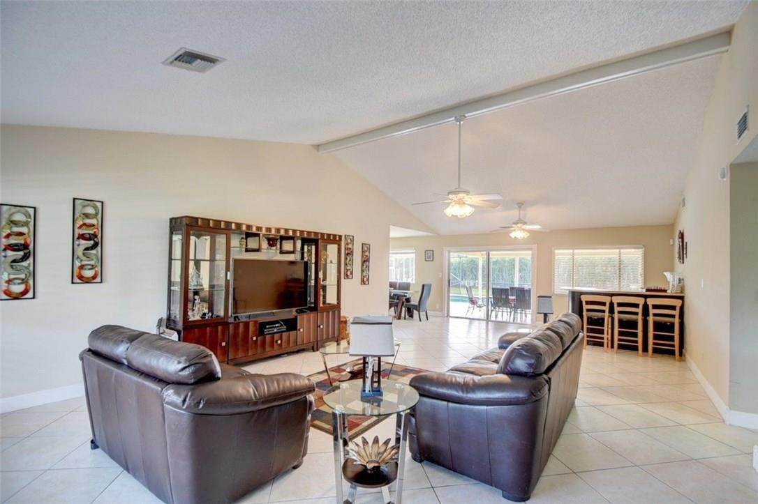 18305 102nd Way South Boca Raton, FL 33498 - Photo 3 of 24 Photo 3