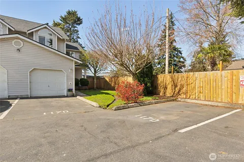$415,000 | 117 21st Street Southeast, Unit D, Auburn, WA 98002