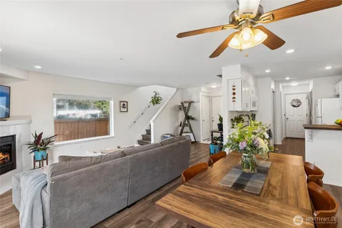 $415,000 | 117 21st Street Southeast, Unit D, Auburn, WA 98002