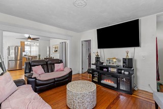 219 Bucklin Street Pawtucket, RI 02861 - Photo 12 of 21