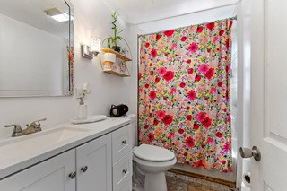 219 Bucklin Street Pawtucket, RI 02861 - Photo 16 of 21