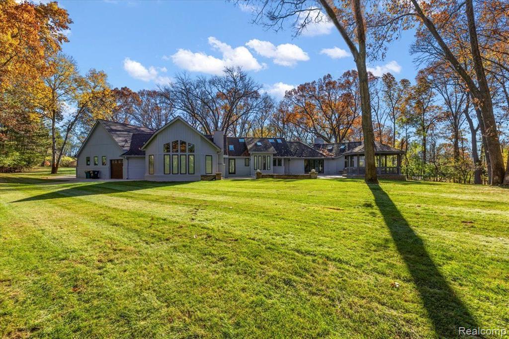 30545 Inkster Road Farmington, MI 48334 - Photo 8 of 87