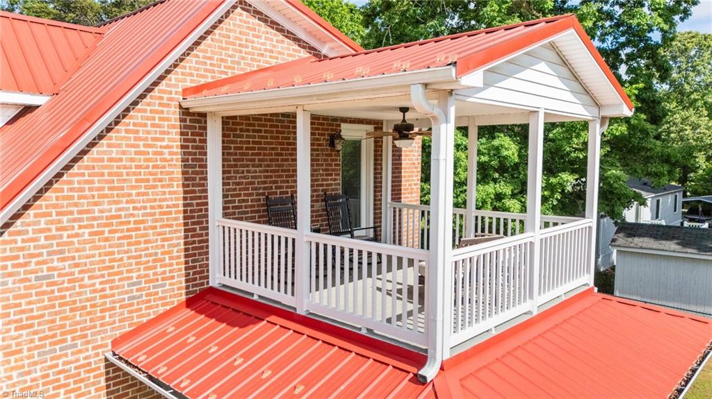 4024 Rural Retreat Road Burlington, NC 27215 - Photo 15 of 50 Outside view of deck of efficiency apartment