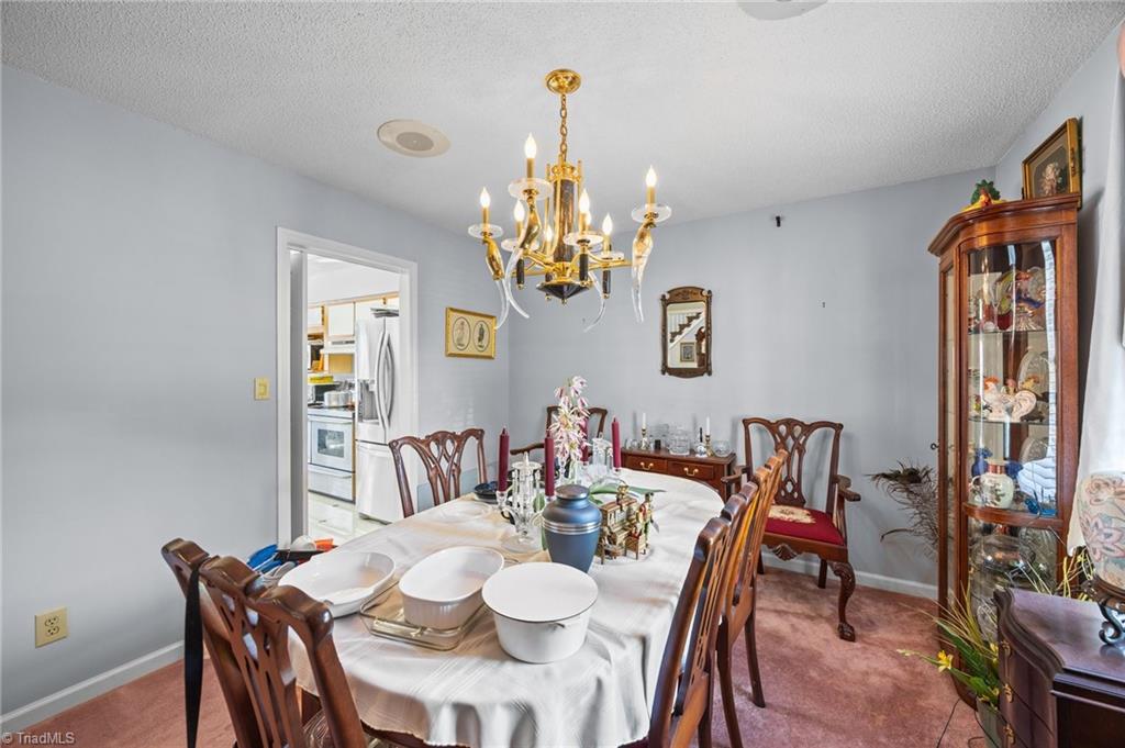 4024 Rural Retreat Road Burlington, NC 27215 - Photo 21 of 50 Dining Room
