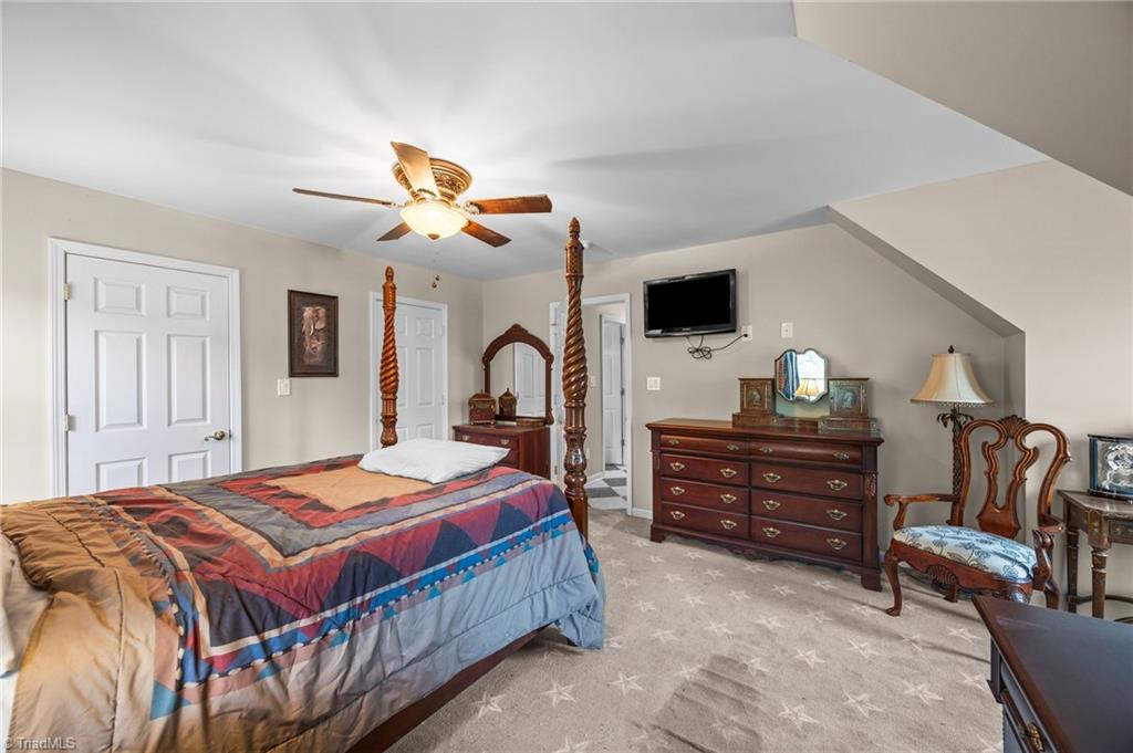4024 Rural Retreat Road Burlington, NC 27215 - Photo 46 of 50 Apartment BR