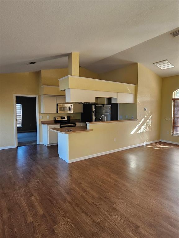 391 Azui Street Punta Gorda, FL 33983 - Photo 3 of 17