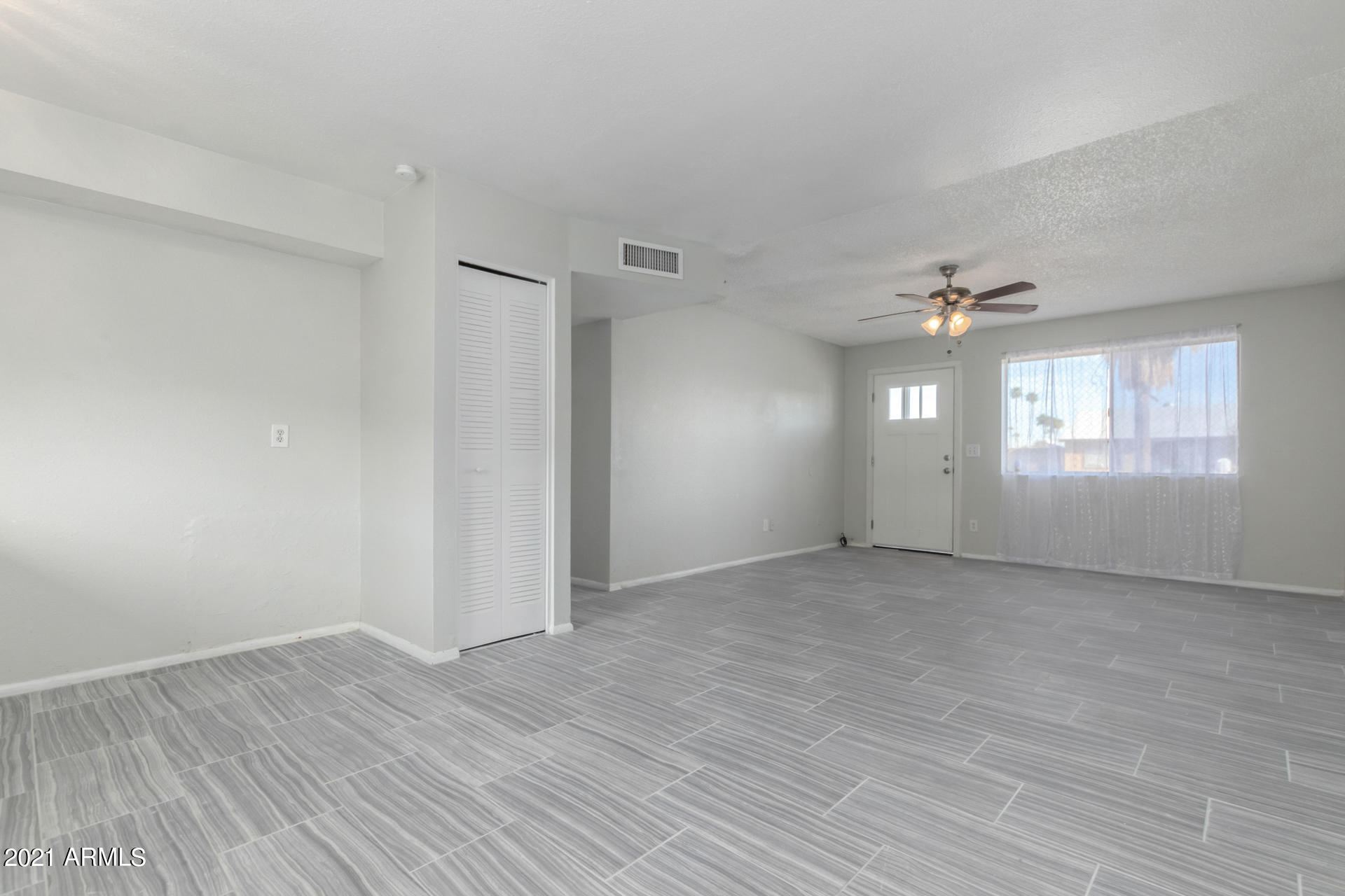 4419 West Hatcher Road Glendale, AZ 85302 - Photo 31 of 38 Hatcher-30