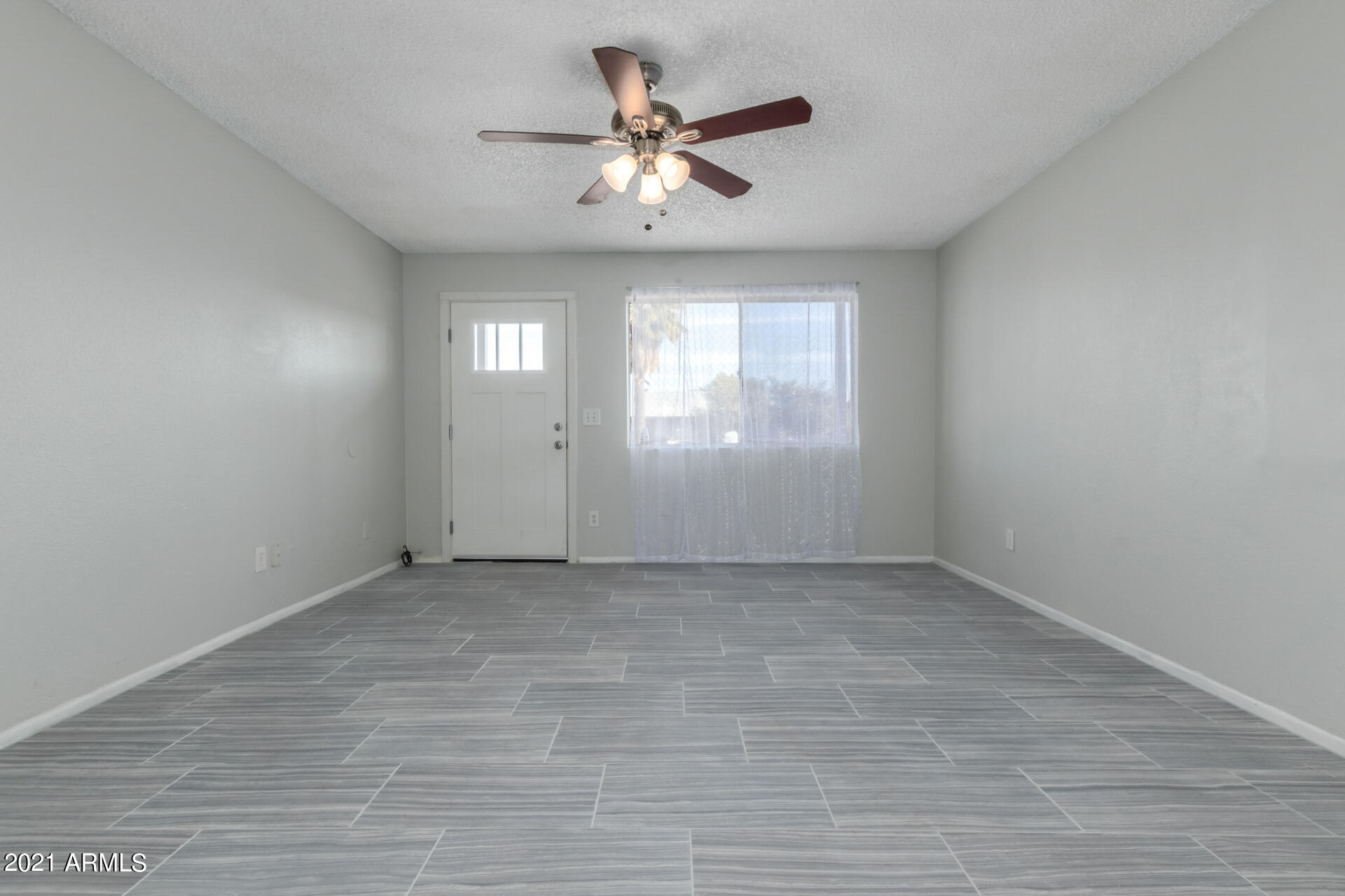 4419 West Hatcher Road Glendale, AZ 85302 - Photo 7 of 38 Hatcher-6