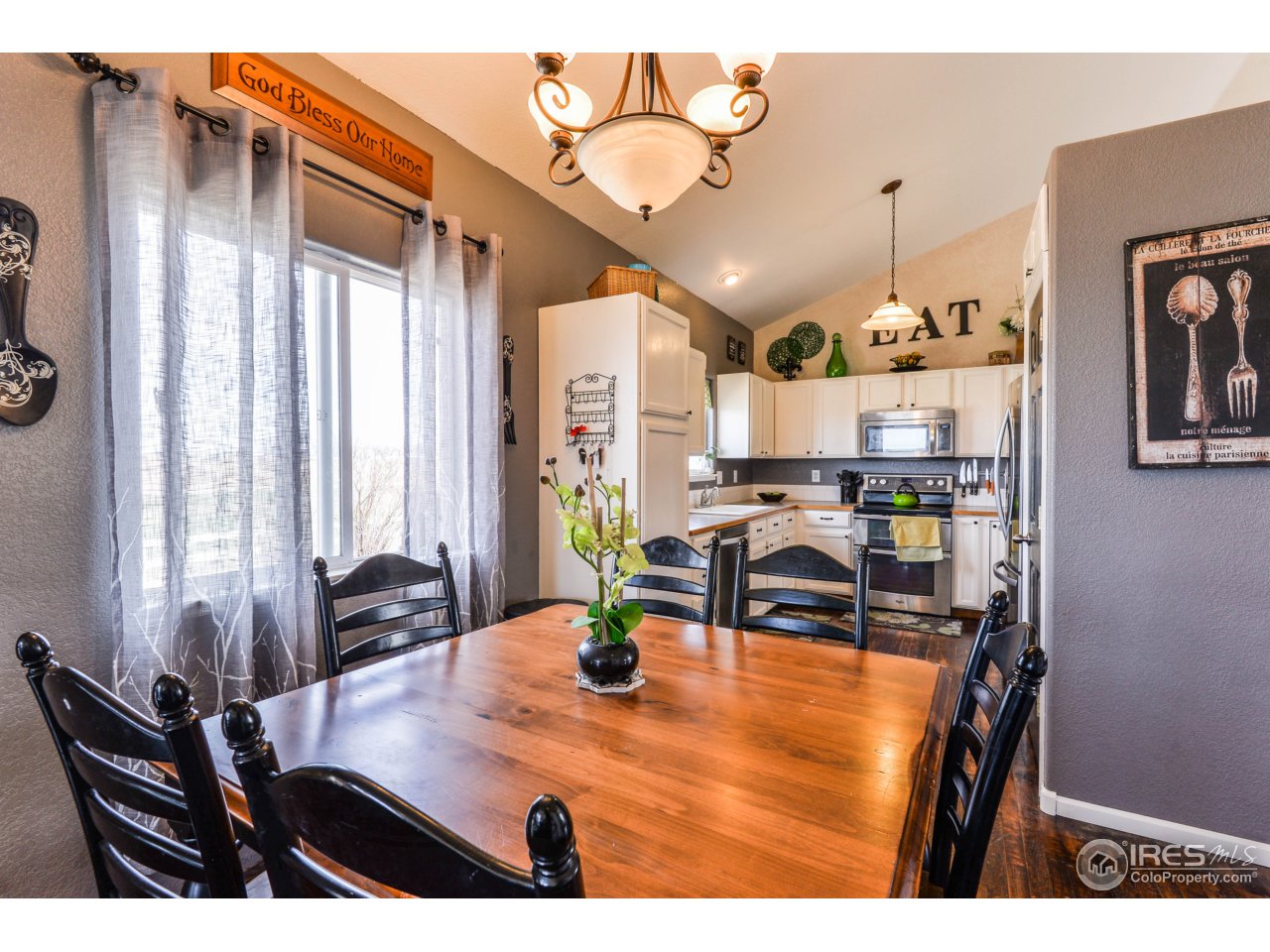 855 East 4th St Road Eaton, CO 80615 - Photo 4 of 17 eat-in kitchen