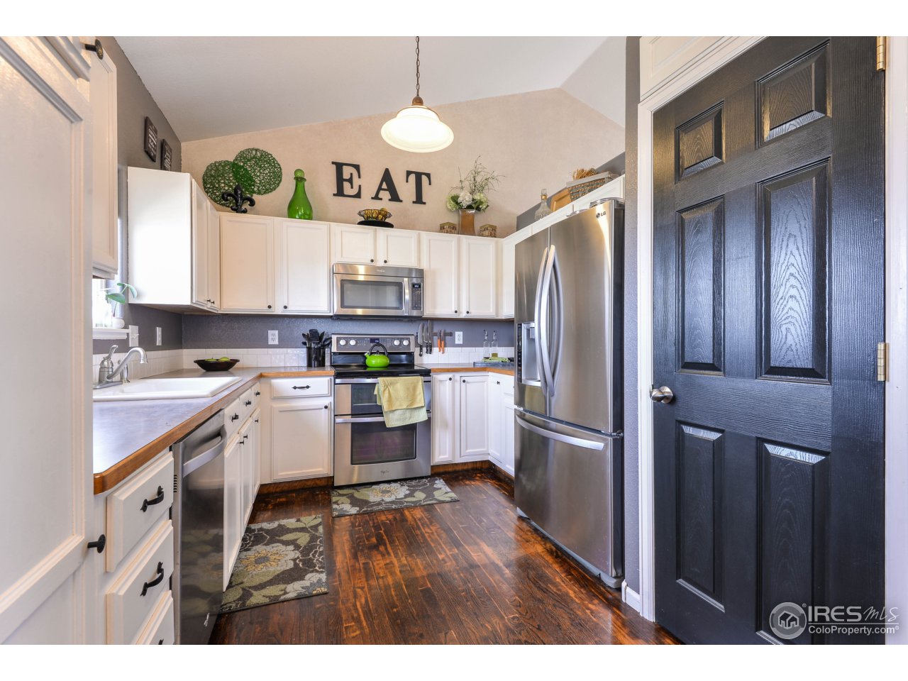 855 East 4th St Road Eaton, CO 80615 - Photo 5 of 17 new SS appl incl