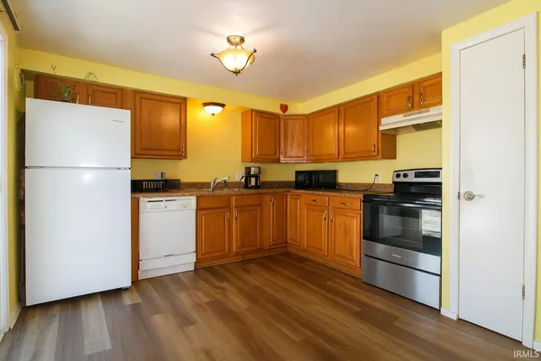 $220,000 | 5019 Devonshire Drive, Fort Wayne, IN 46806
