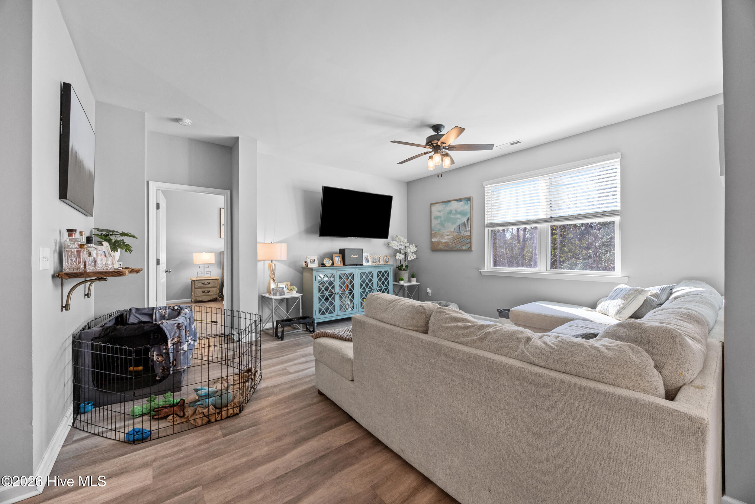 803 Lenox Drive Holly Ridge, NC 28445 - Photo 22 of 44 26_living room