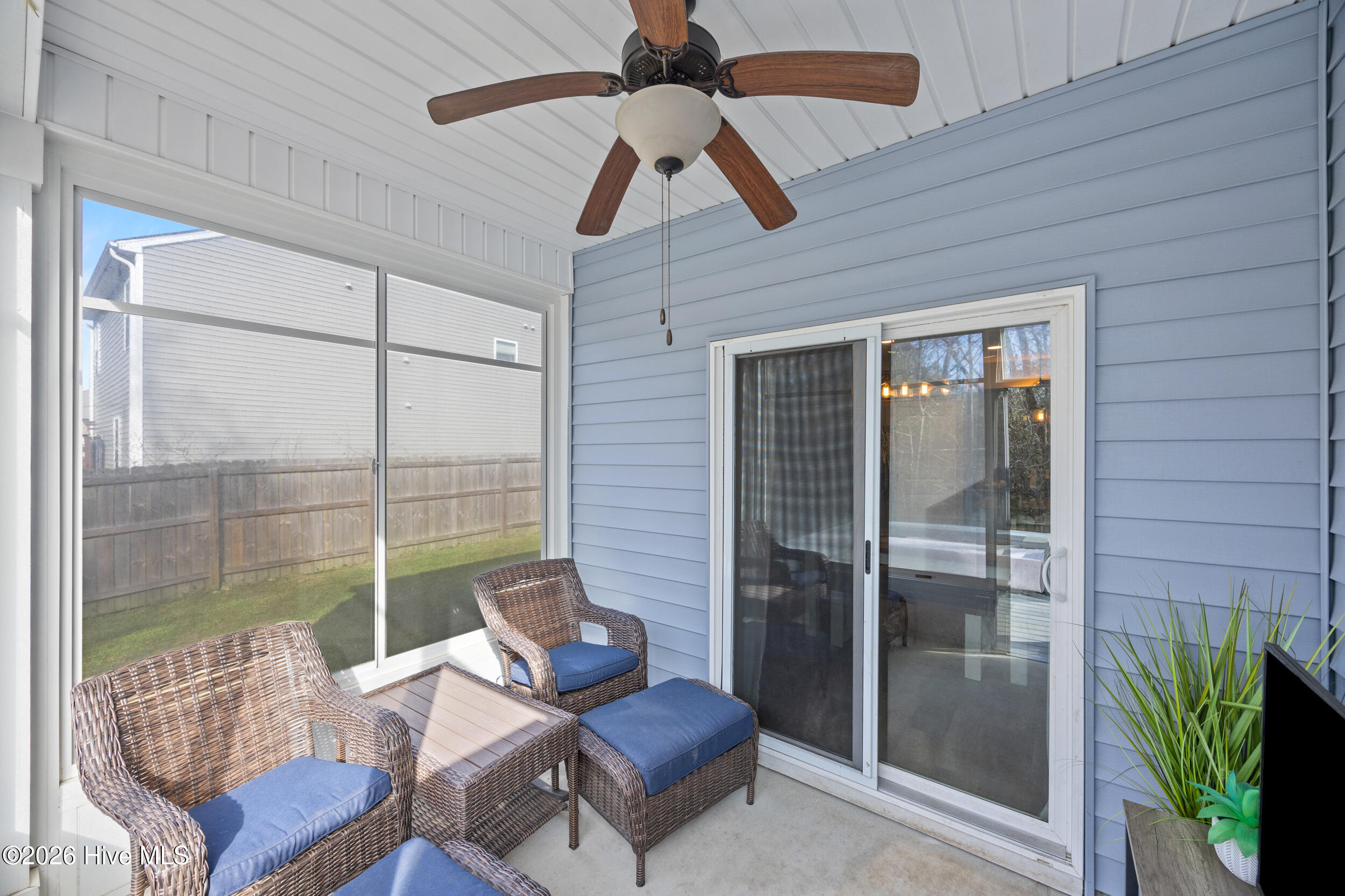 803 Lenox Drive Holly Ridge, NC 28445 - Photo 34 of 44 41_screened porch