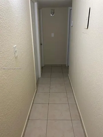 $1,850 | 666 West 81st Street, Unit 220, Hialeah, FL 33014