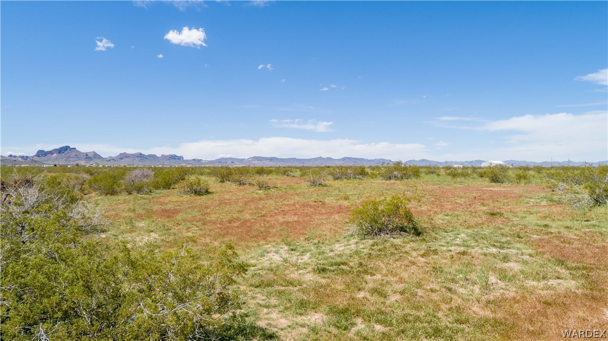 Lot 3 South Concho Road Golden Valley, AZ 86413 - Photo 15 of 22 a view of an ocean and beach