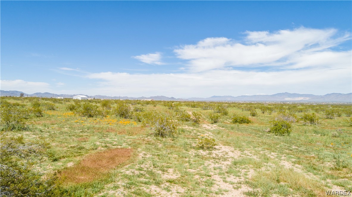 Lot 3 South Concho Road Golden Valley, AZ 86413 - Photo 18 of 22 a view of an ocean
