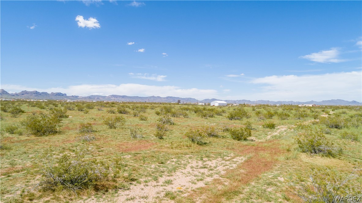 Lot 3 South Concho Road Golden Valley, AZ 86413 - Photo 21 of 22 a view of an ocean