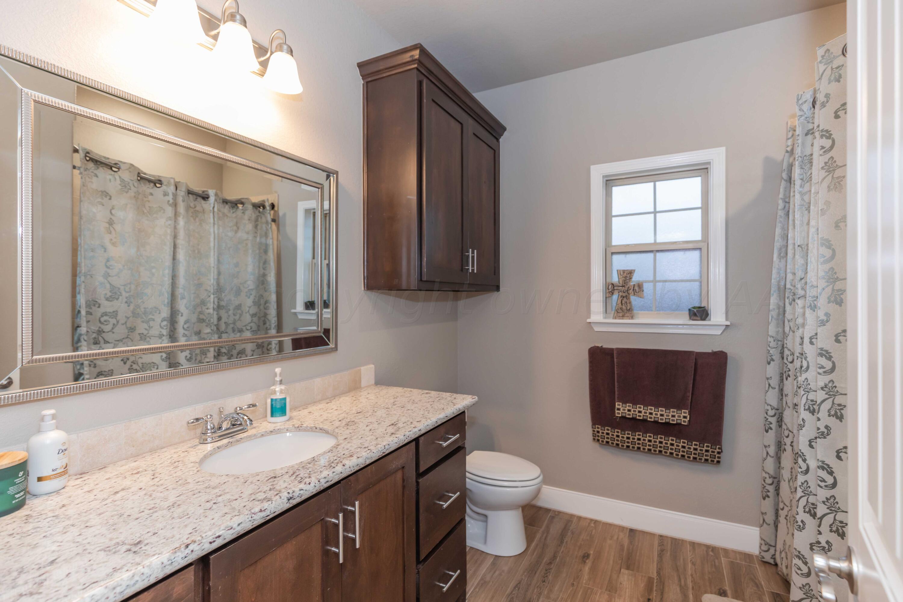 9634 Remington Road Canyon, TX 79015 - Photo 22 of 40 BATHROOM 2 VIEW 1