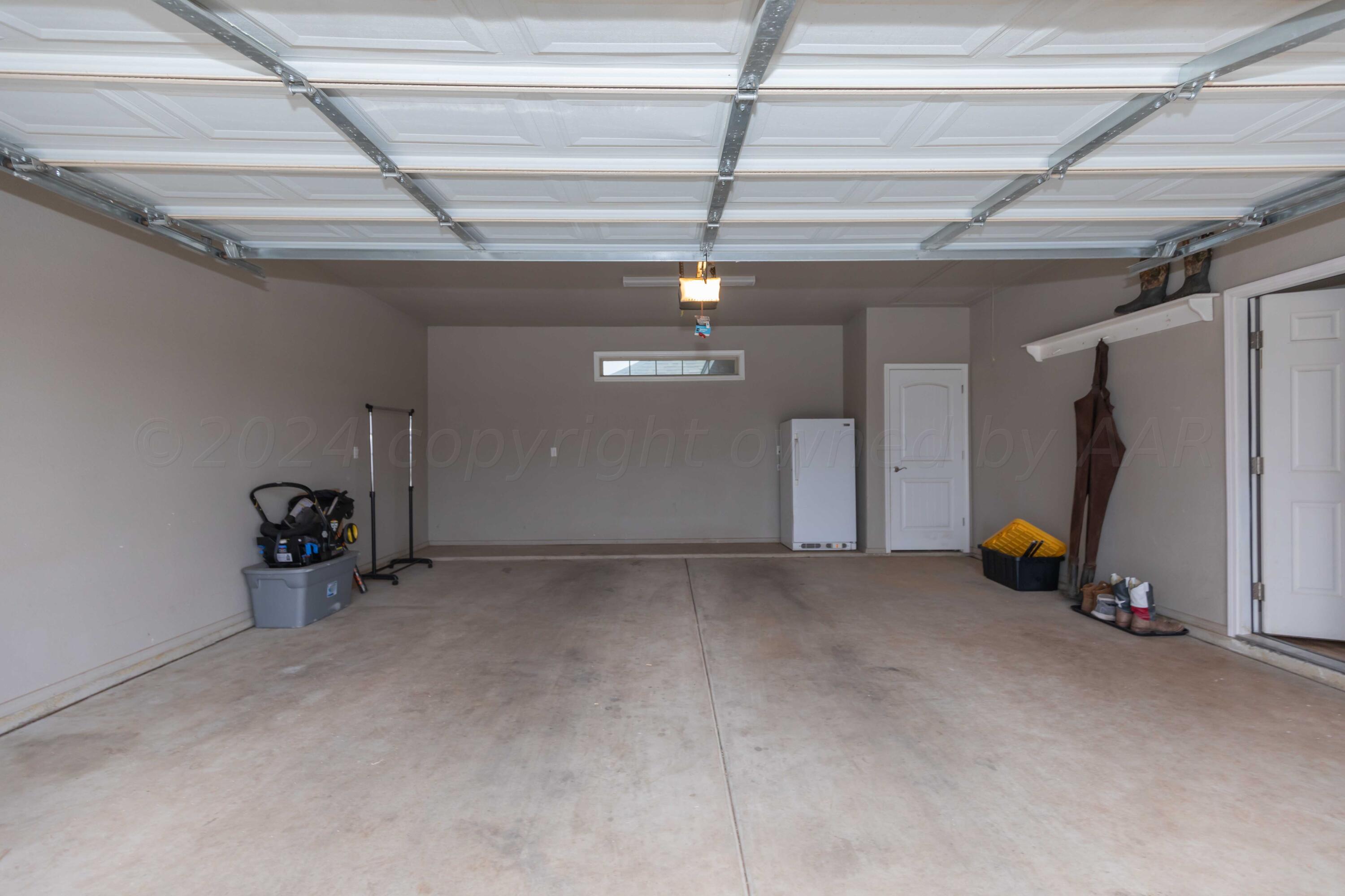 9634 Remington Road Canyon, TX 79015 - Photo 35 of 40 GARAGE VIEW 3