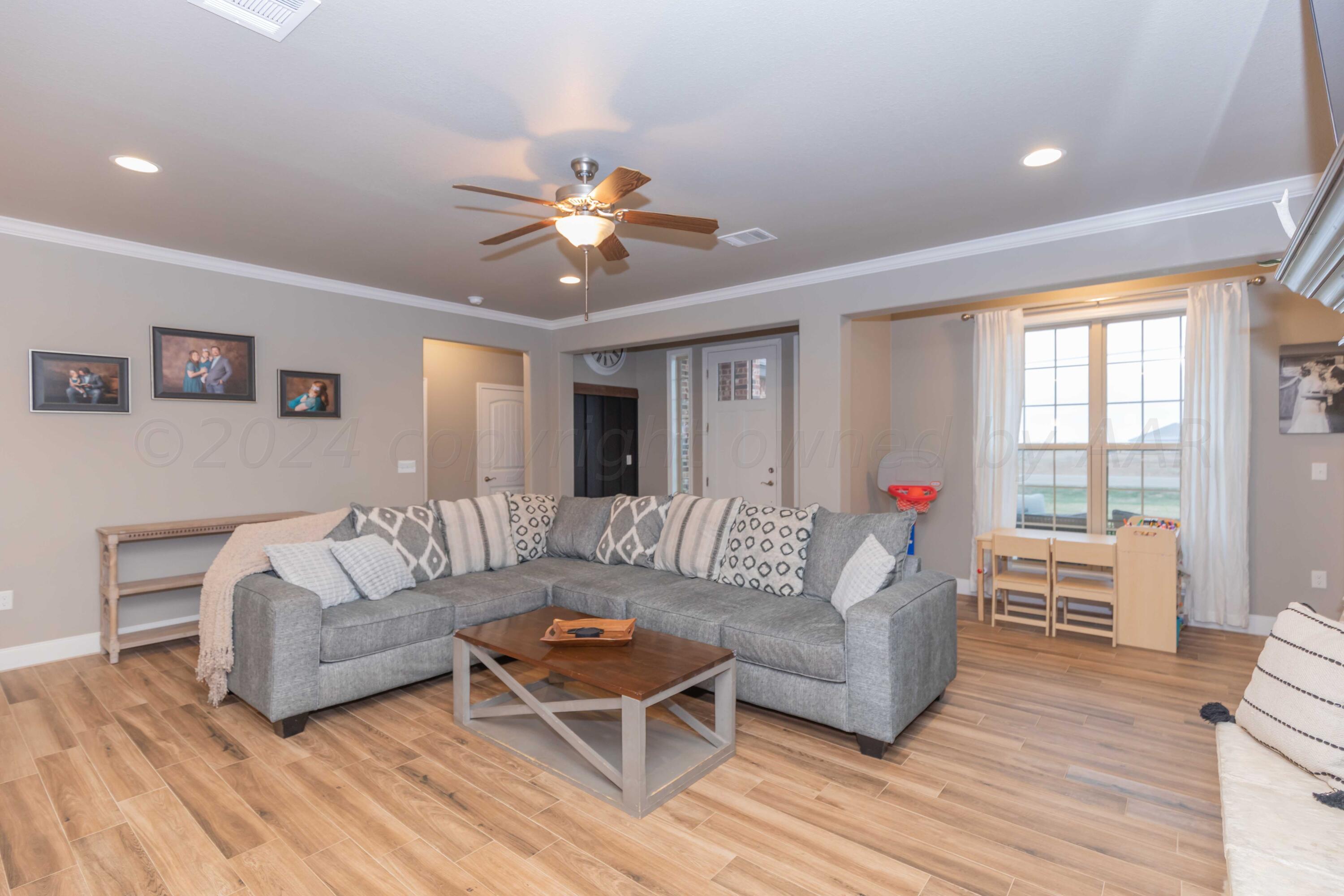 9634 Remington Road Canyon, TX 79015 - Photo 6 of 40 LIVING ROOM VIEW 2