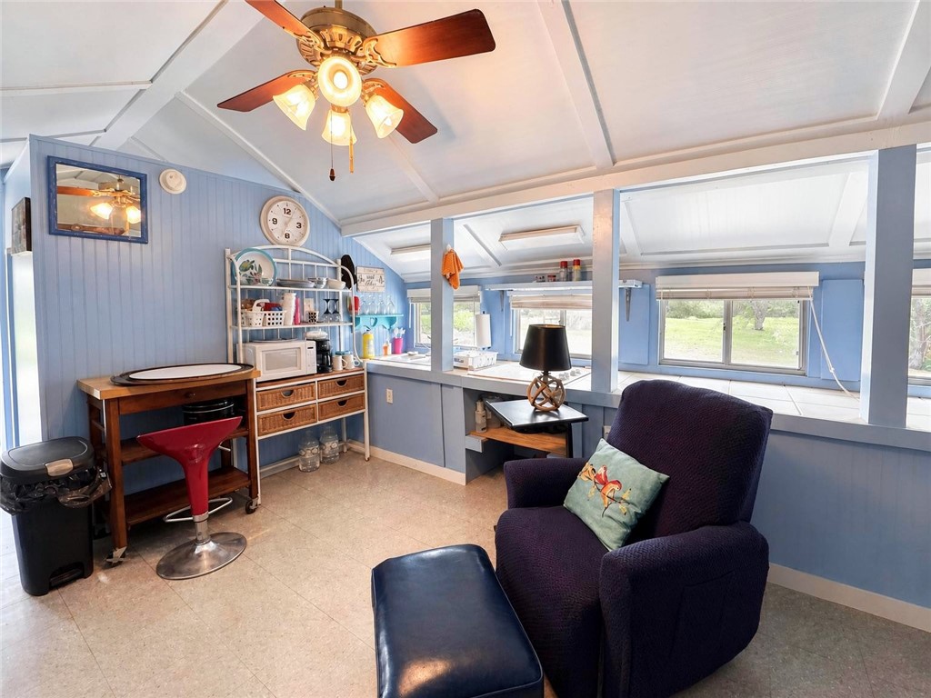 102 County Road 394 Mathis, TX 78368 - Photo 17 of 19 Studio