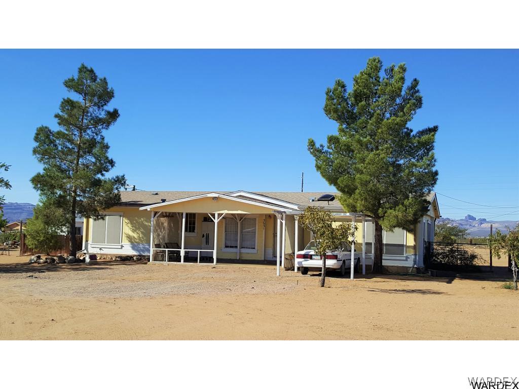 3631 Gila Road Golden Valley, AZ 86413 - Photo 1 of 20 Front view