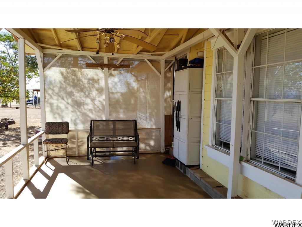 3631 Gila Road Golden Valley, AZ 86413 - Photo 4 of 20 Covered front patio