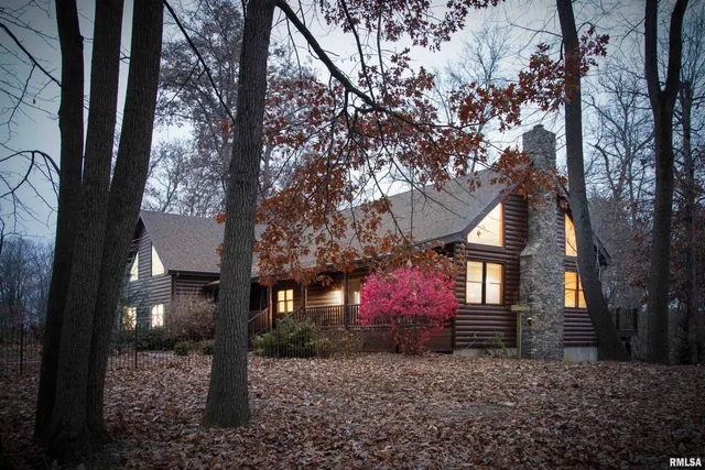 $1,000,000 | 41493 335th Avenue, Griggsville, IL 62340