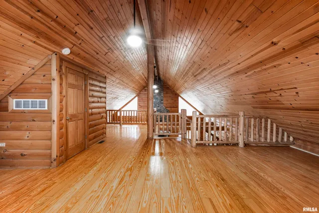 $1,000,000 | 41493 335th Avenue, Griggsville, IL 62340