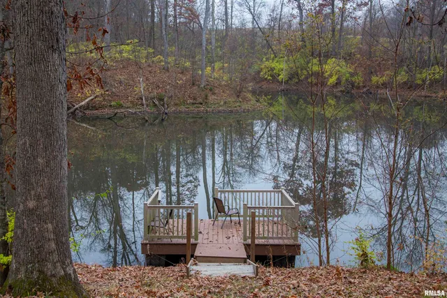 $1,000,000 | 41493 335th Avenue, Griggsville, IL 62340