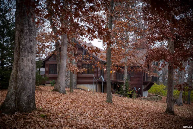 $1,000,000 | 41493 335th Avenue, Griggsville, IL 62340