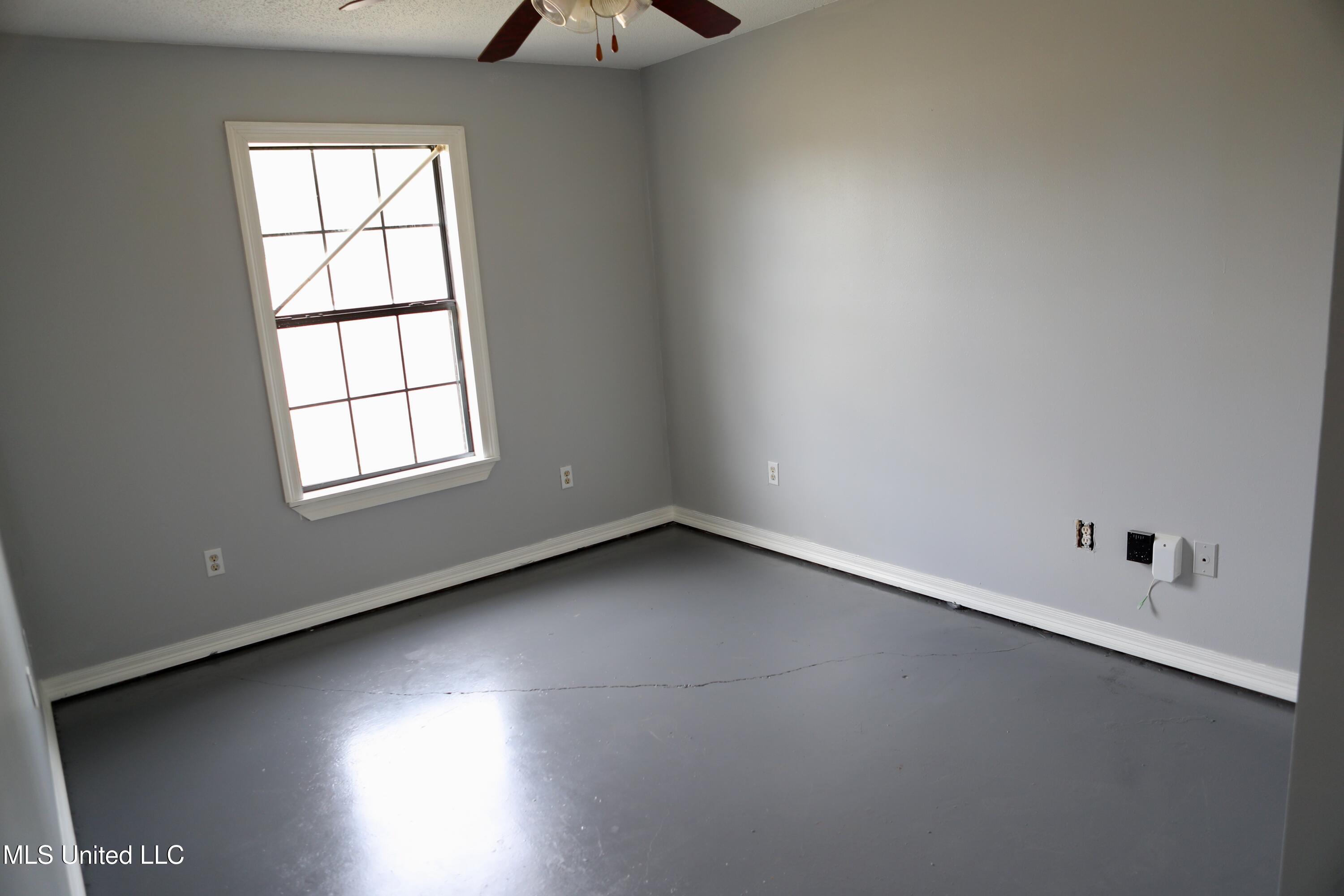 6157 Road 541 Kiln, MS 39556 - Photo 12 of 23 A60I2282