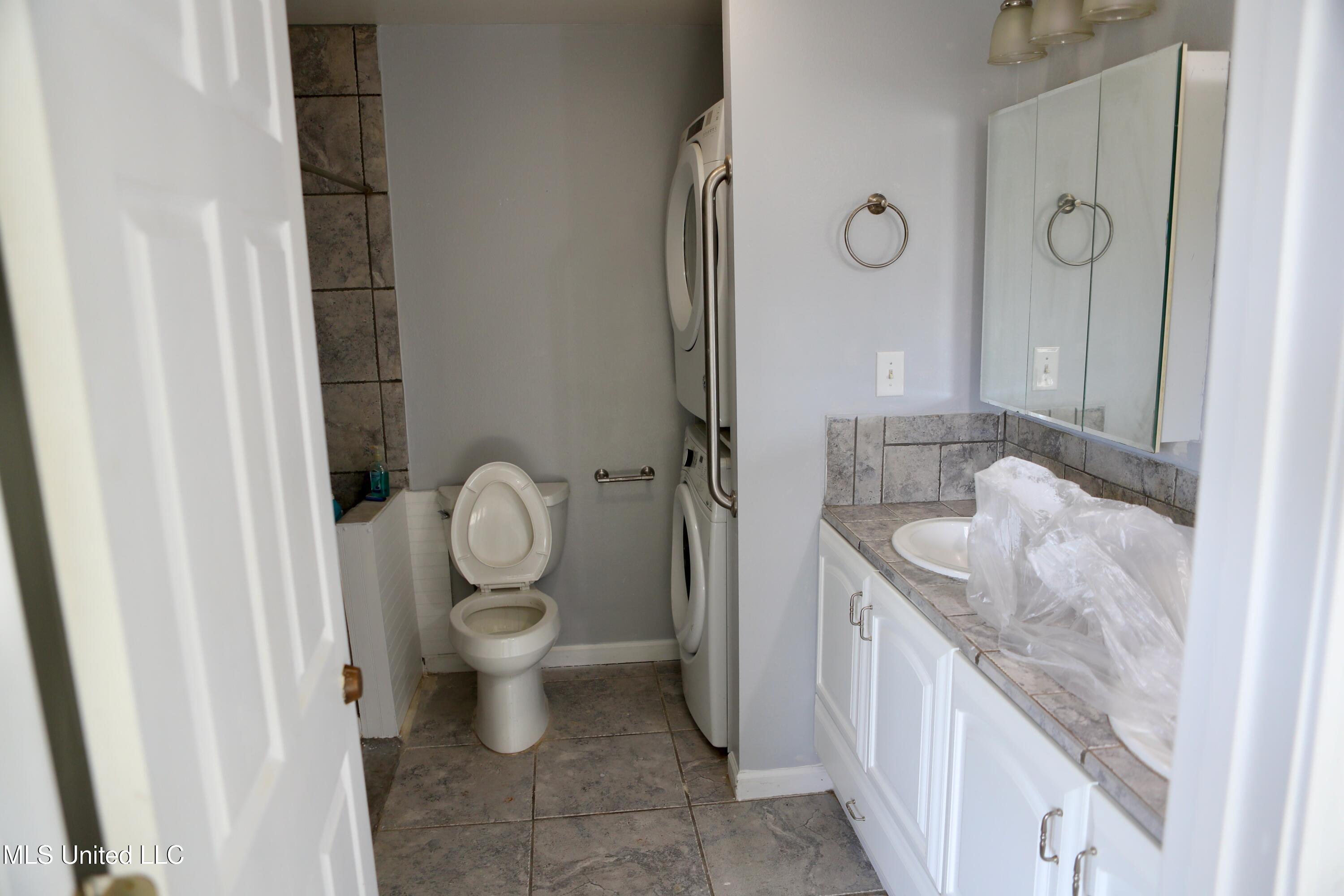 6157 Road 541 Kiln, MS 39556 - Photo 7 of 23 A60I2288