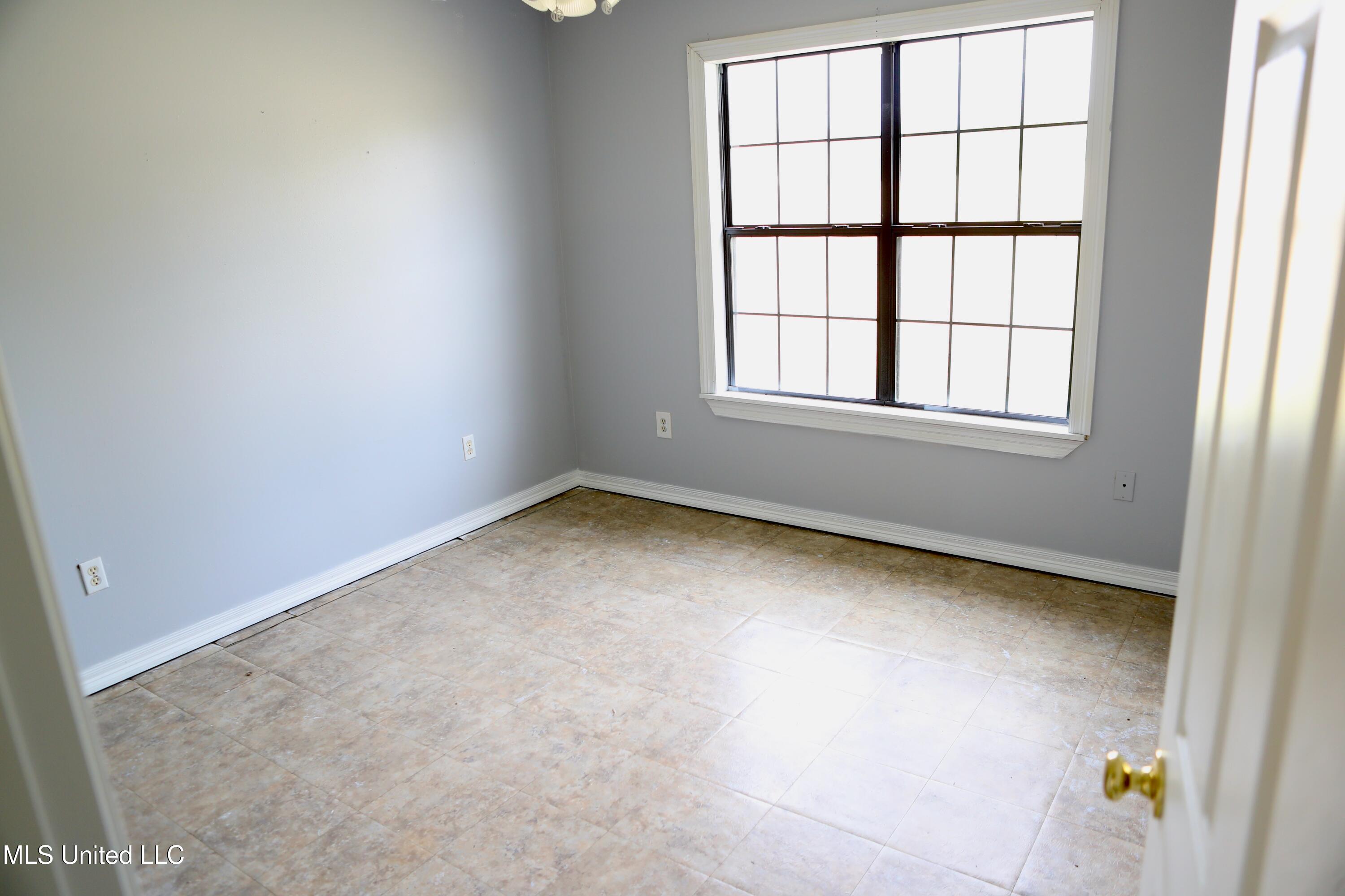 6157 Road 541 Kiln, MS 39556 - Photo 10 of 23 A60I2284