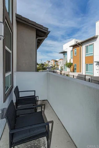 $670,000 | 958 Foxwood Lane, Vista, CA 92081