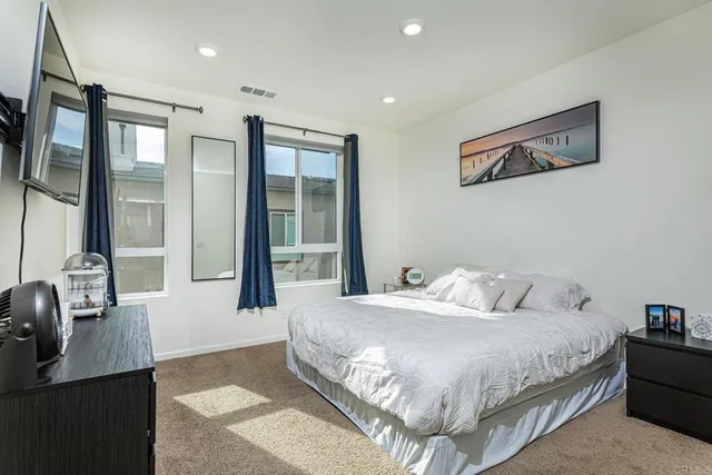 $670,000 | 958 Foxwood Lane, Vista, CA 92081