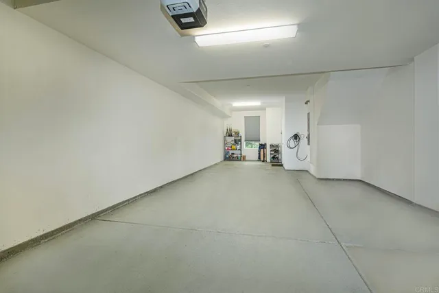 $670,000 | 958 Foxwood Lane, Vista, CA 92081