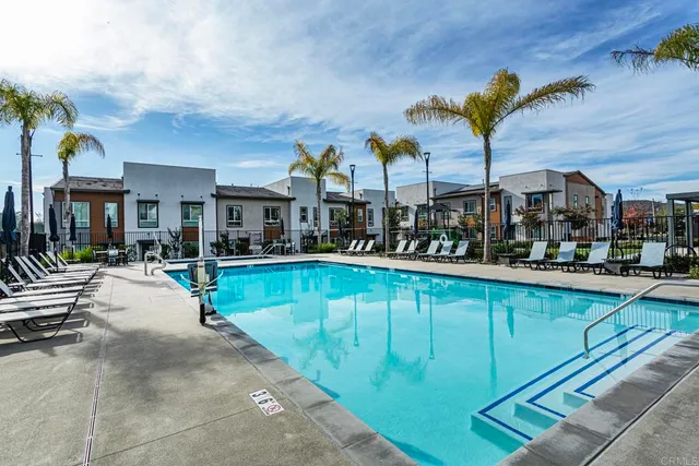 $670,000 | 958 Foxwood Lane, Vista, CA 92081