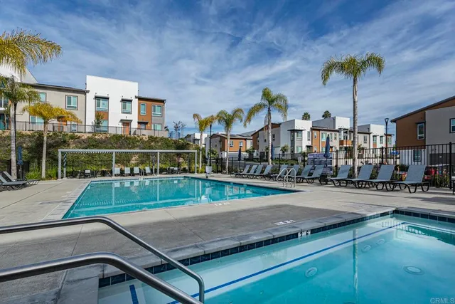 $670,000 | 958 Foxwood Lane, Vista, CA 92081