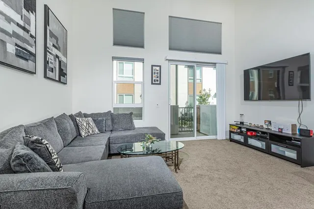 $670,000 | 958 Foxwood Lane, Vista, CA 92081