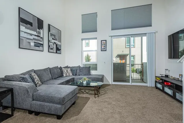 $670,000 | 958 Foxwood Lane, Vista, CA 92081