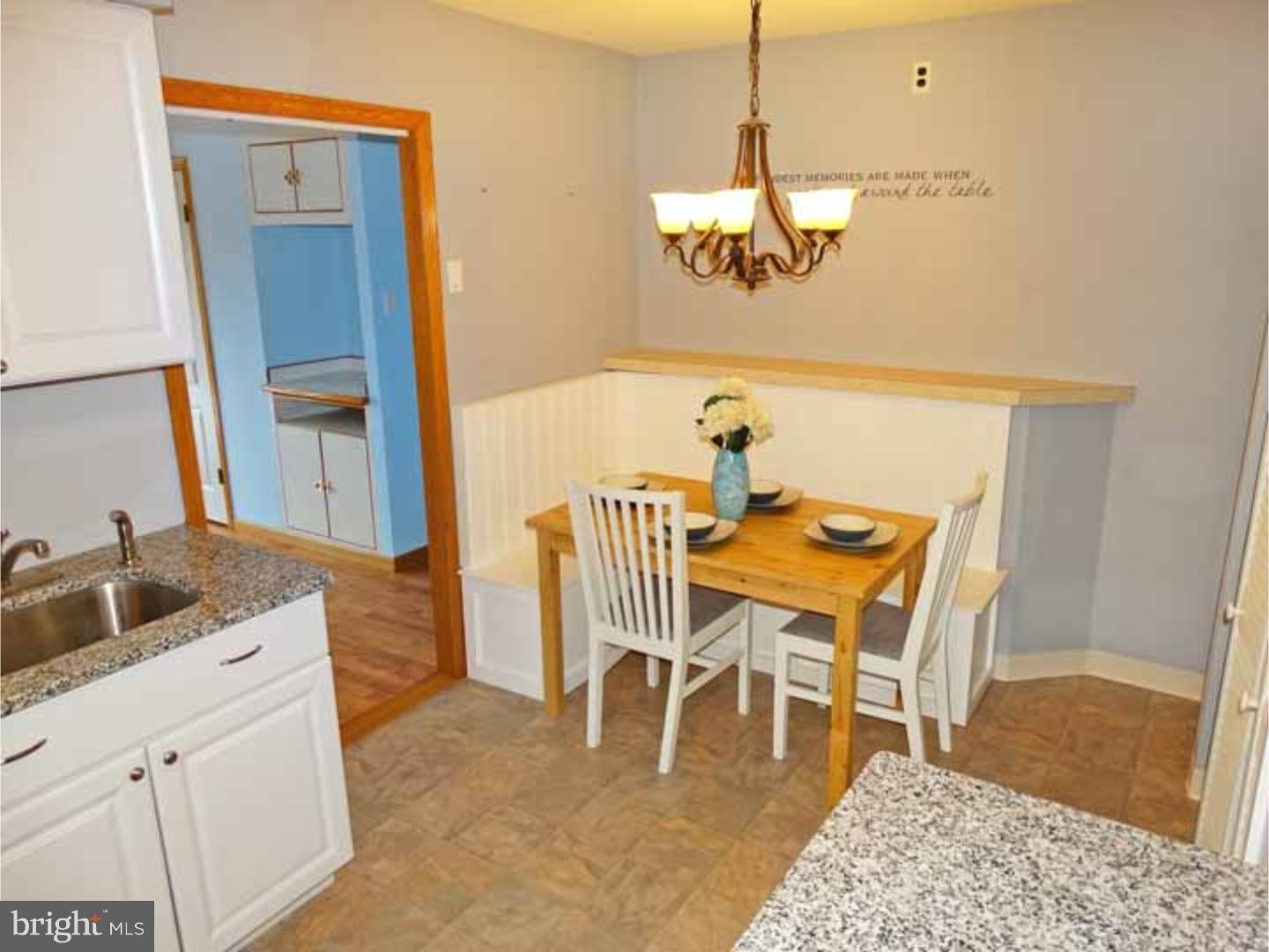 Breakfast Room
