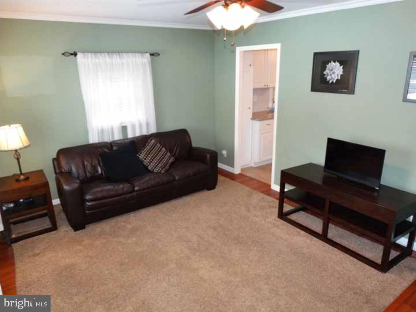 316 Andover Road Fairless Hills, PA 19030 - Photo 10 of 24 Living Room