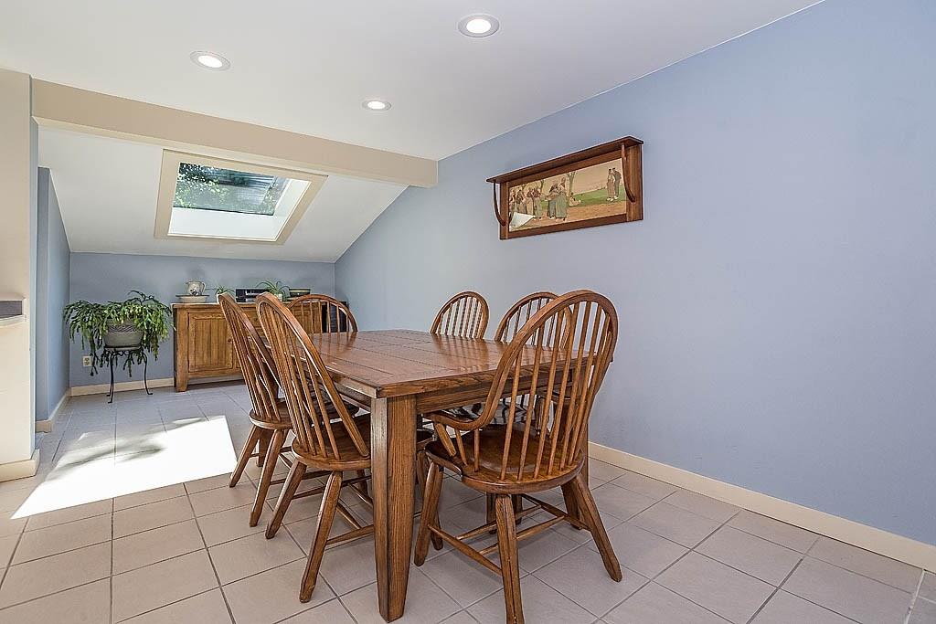 5 Clarissa Road Chelmsford, MA 01824 - Photo 5 of 40