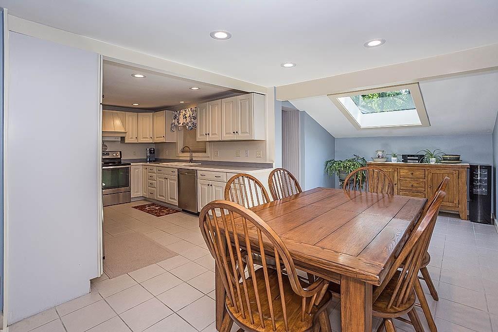 5 Clarissa Road Chelmsford, MA 01824 - Photo 7 of 40