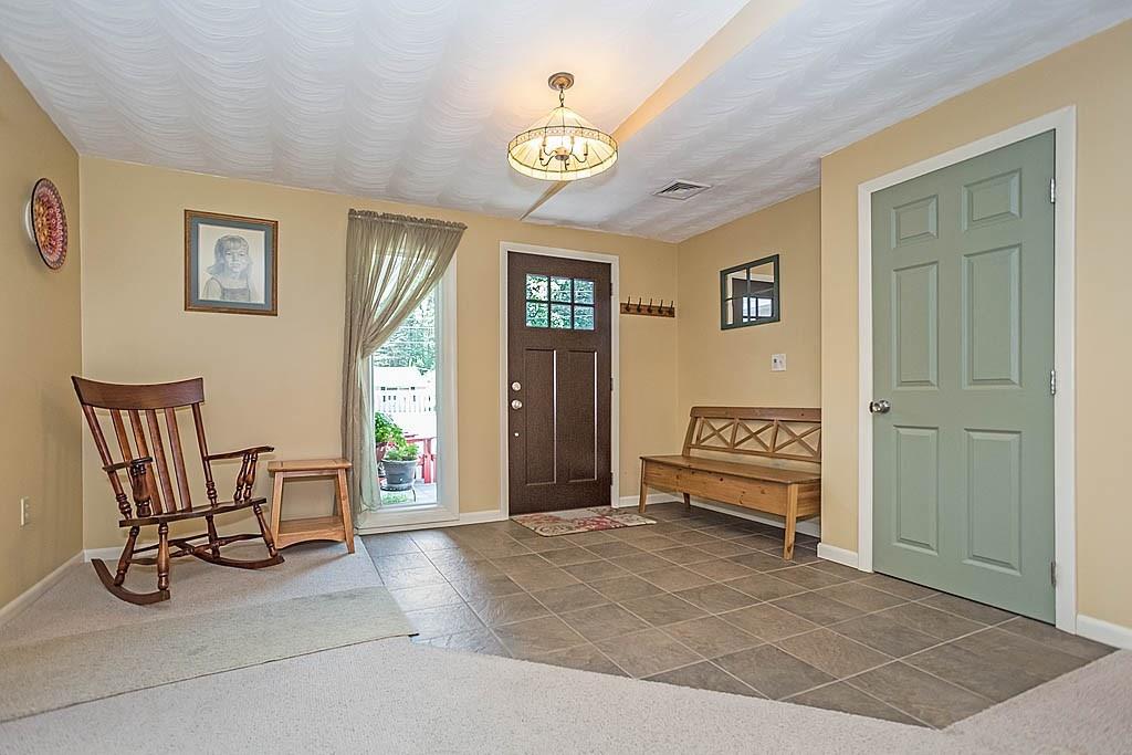 5 Clarissa Road Chelmsford, MA 01824 - Photo 8 of 40