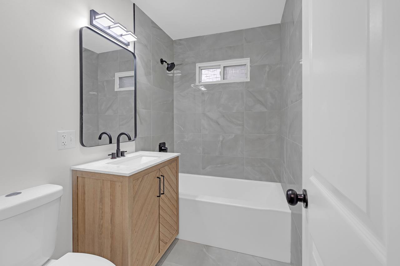 307 Louis Road Joliet, IL 60433 - Photo 10 of 20